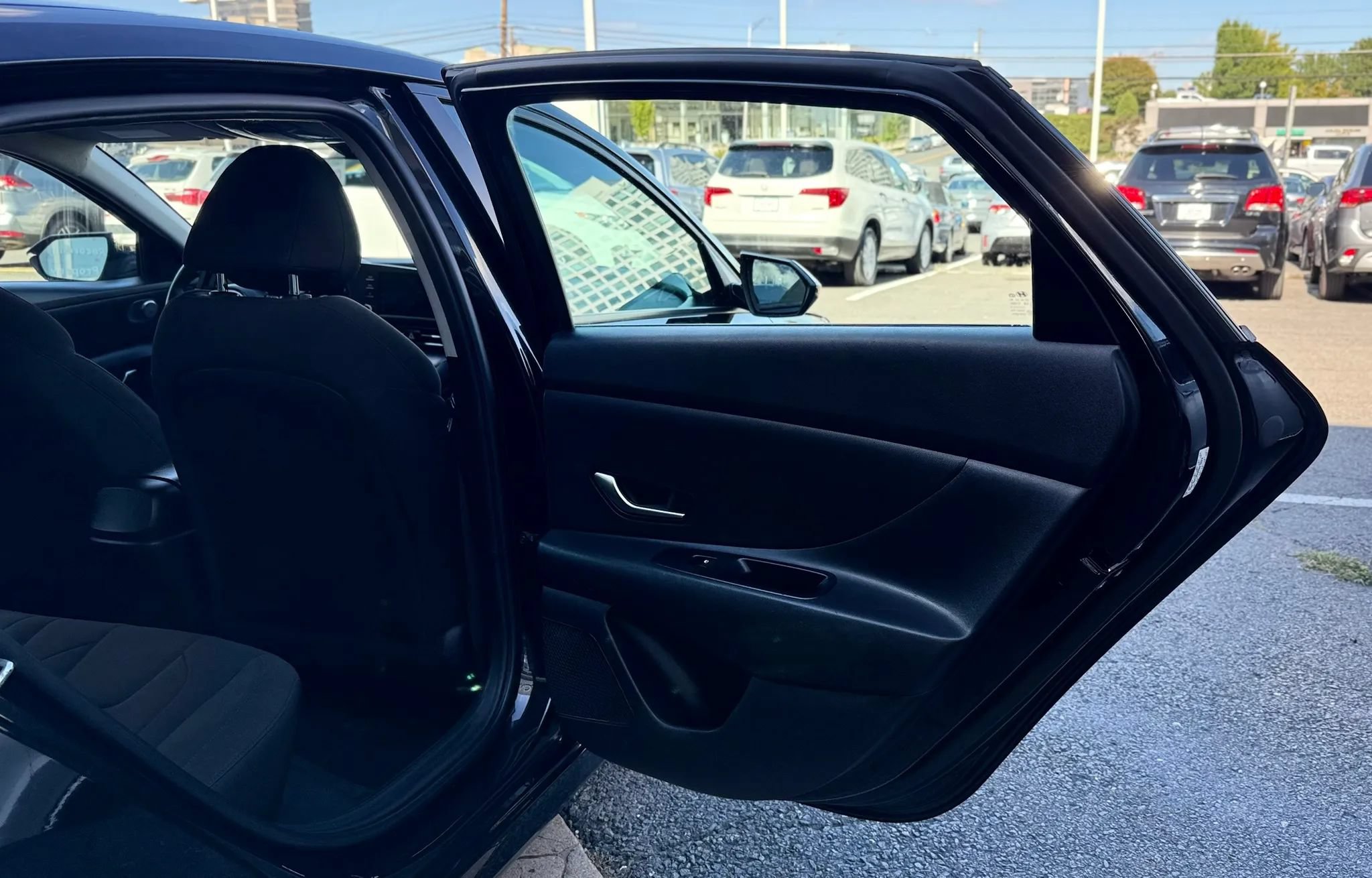 Used 2023 Hyundai Elantra SEL FWD image 27