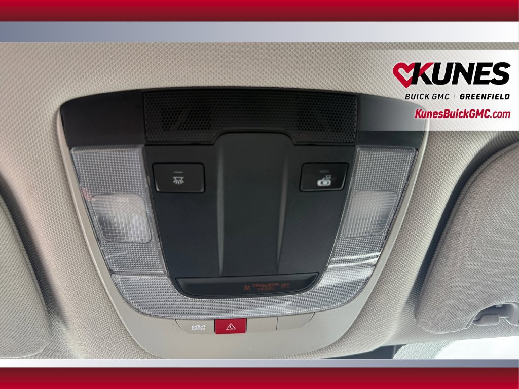 Used 2024 Kia Sorento S FWD image 29