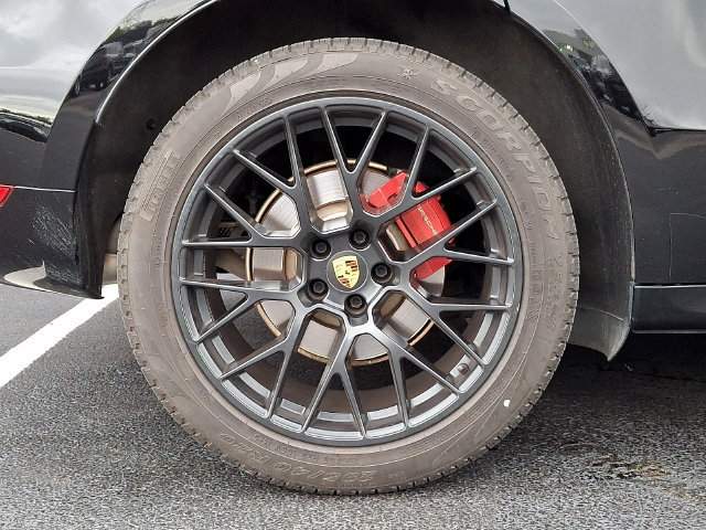 Used 2018 Porsche Macan GTS AWD/4WD image 13