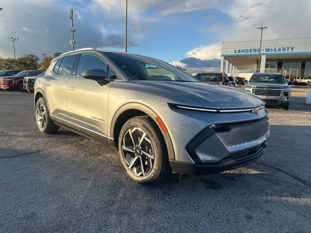 New 2026 Chevrolet Equinox EV LT image 1