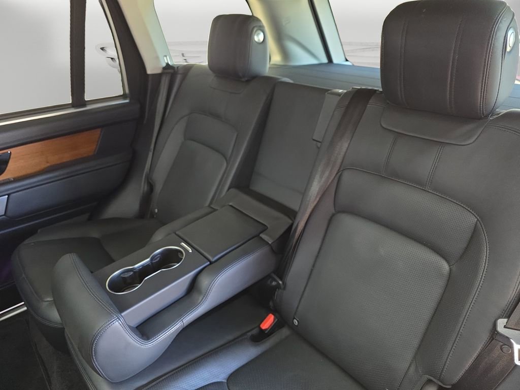 Used 2018 Land Rover Range Rover Long Wheelbase Supercharged image 13