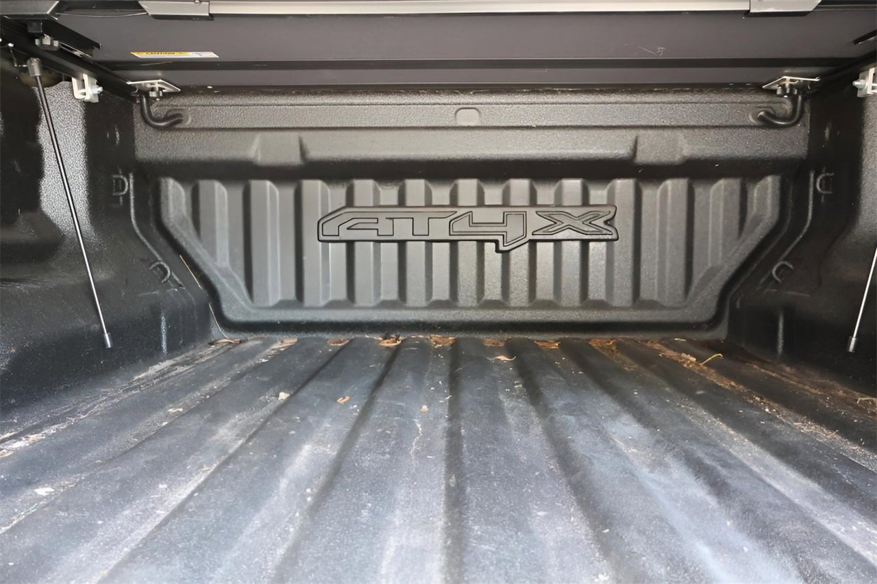 Used 2024 GMC Canyon AT4X image 18