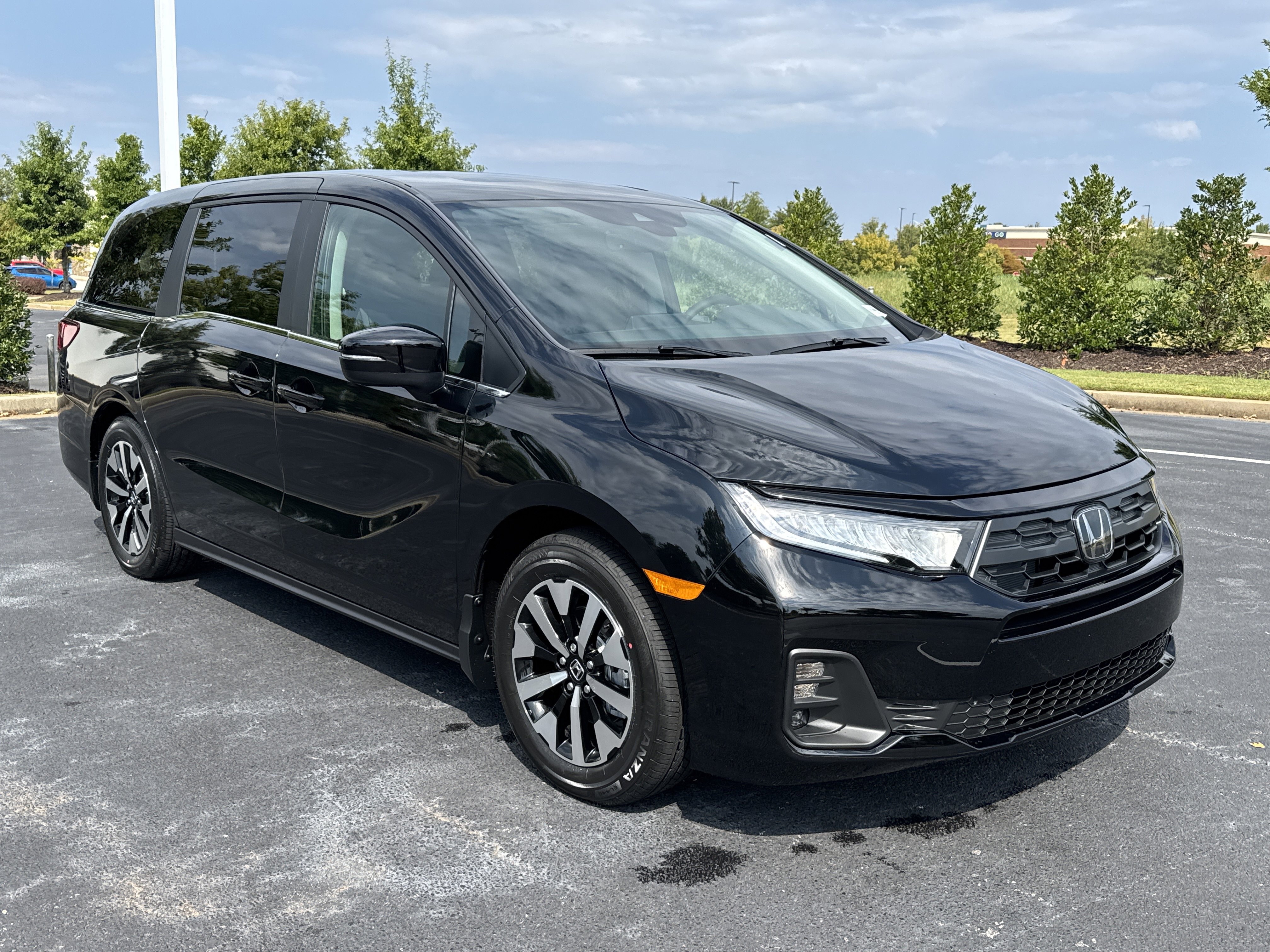 New 2026 Honda Odyssey EX-L image 2