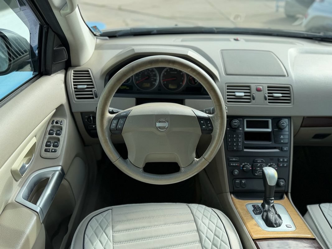 Used 2003 Volvo XC90 T6 AWD/4WD image 14