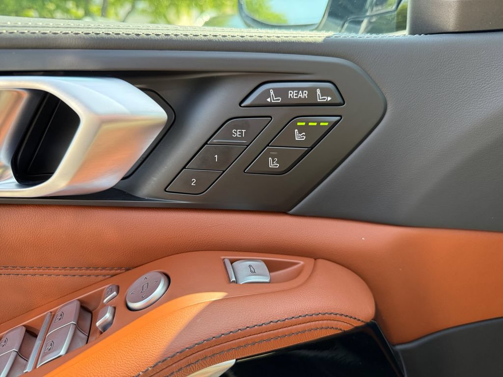 Certified 2025 BMW ALPINA XB7 AWD/4WD image 34