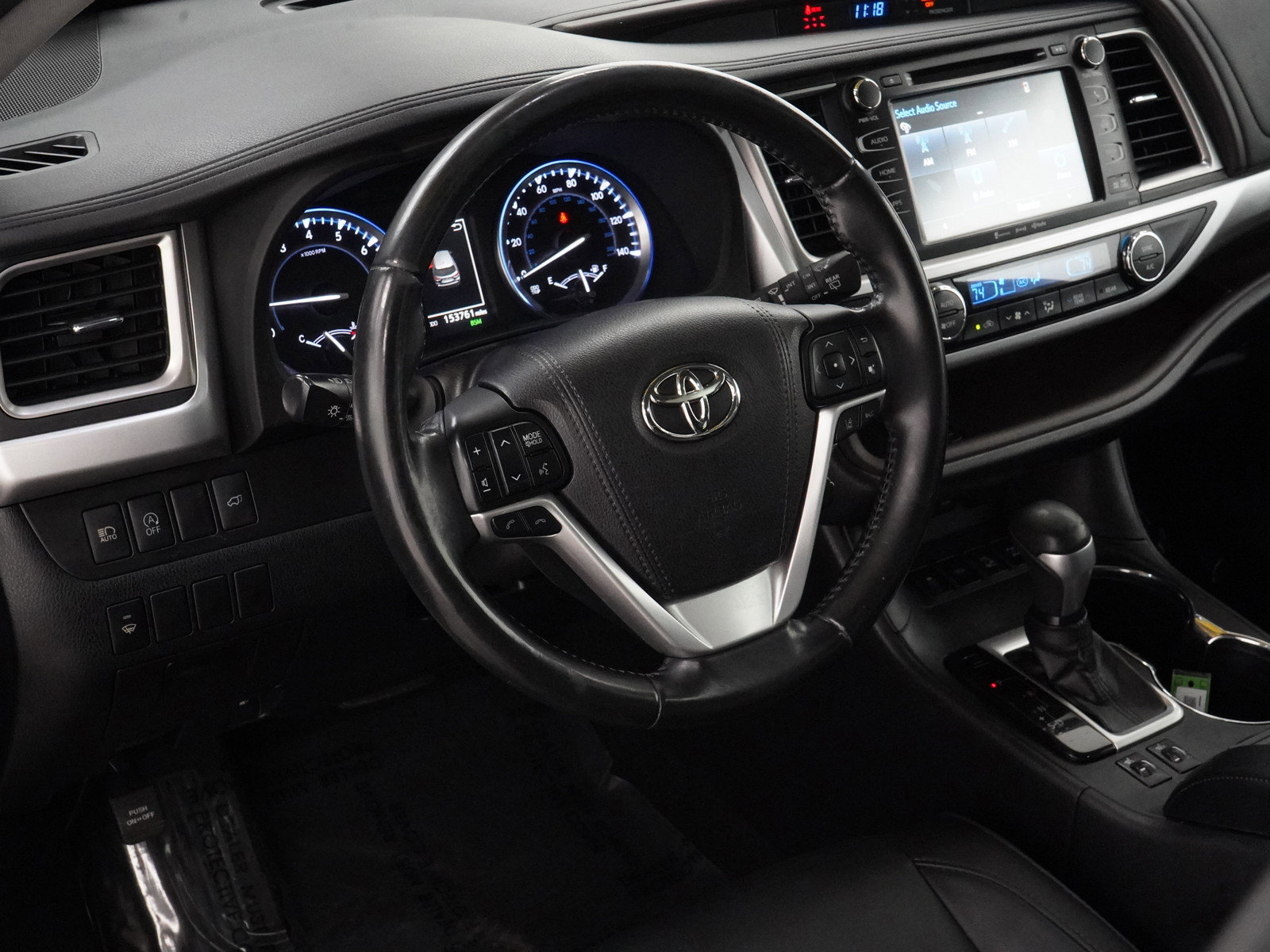 Used 2017 Toyota Highlander XLE image 20