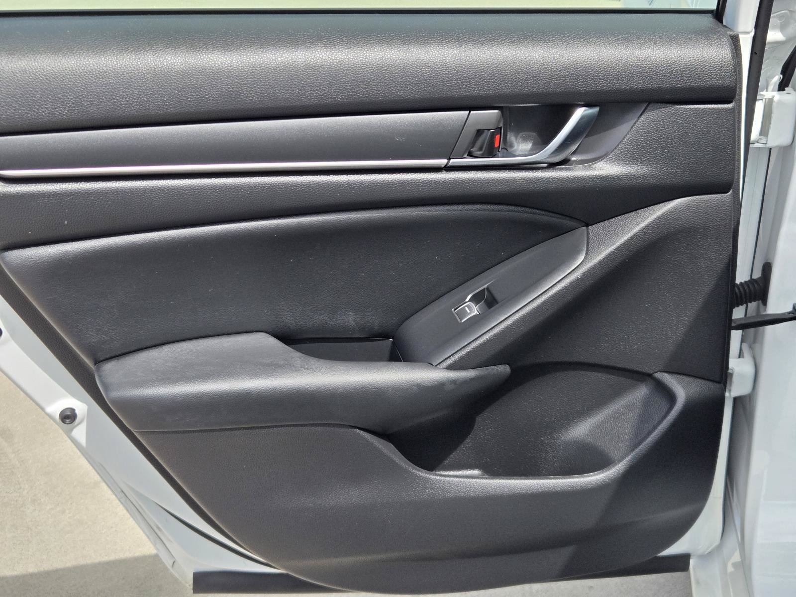 Used 2022 Honda Accord Sport image 25