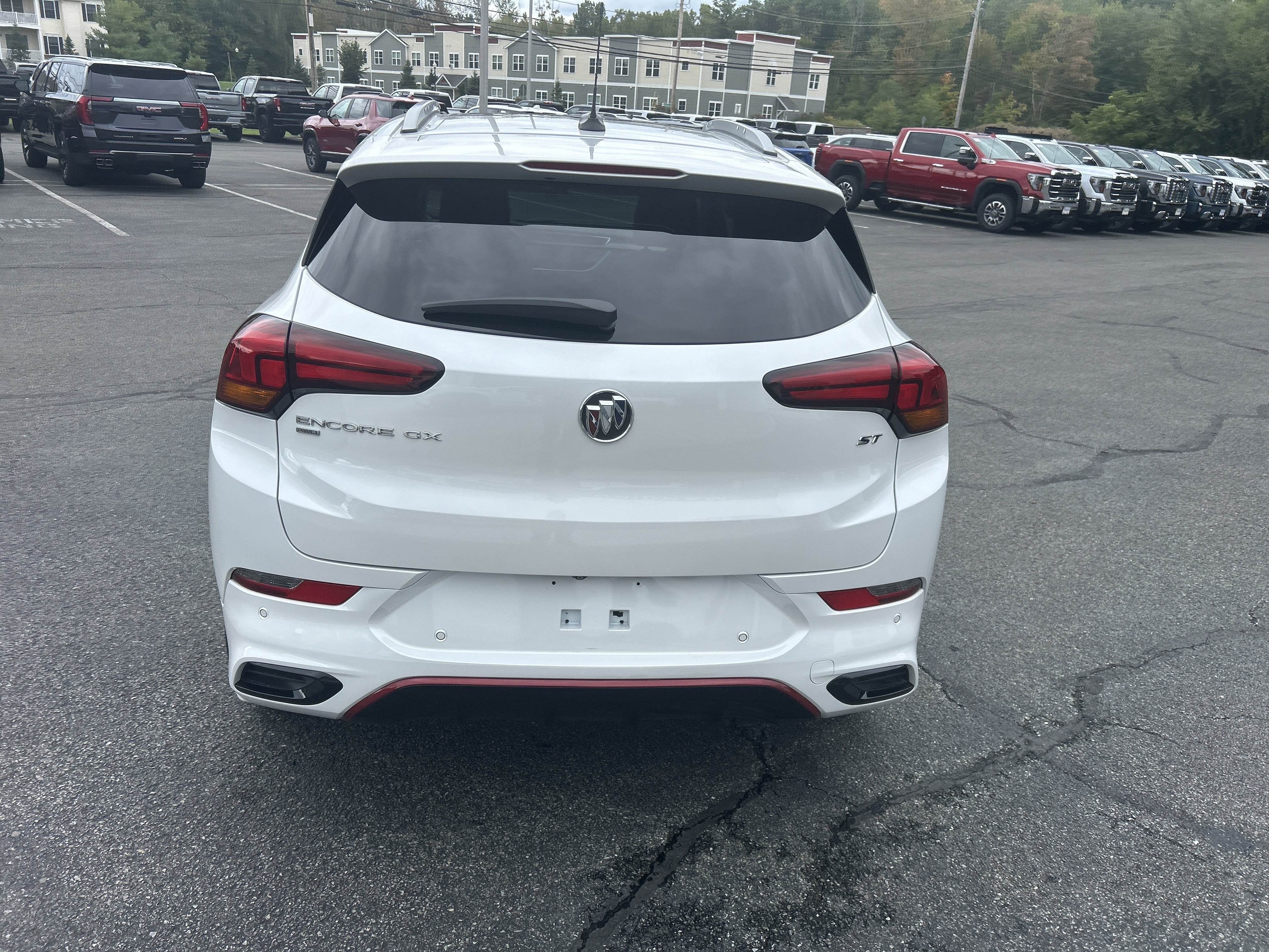 Used 2021 Buick Encore GX Select w/ Advanced Technology Package AWD/4WD image 7