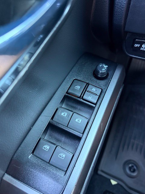 Used 2023 Toyota Tacoma TRD Off-Road AWD/4WD image 18