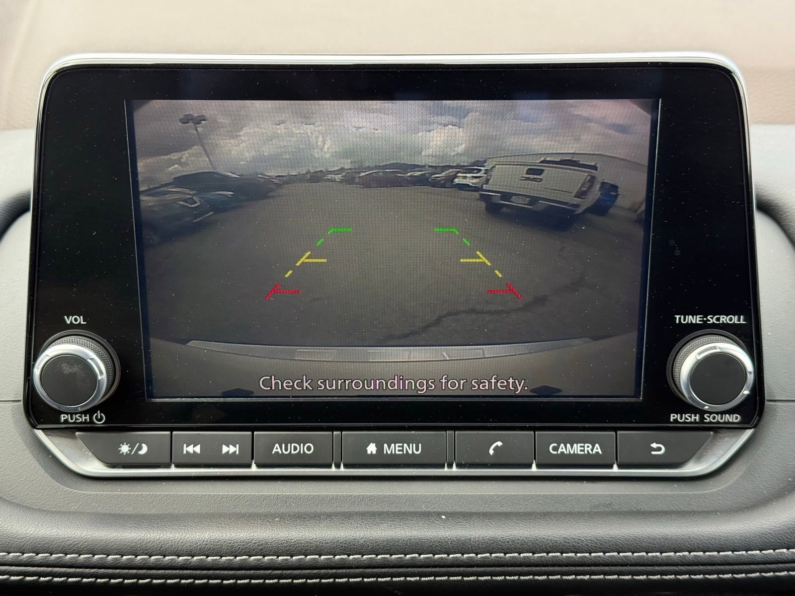 Used 2023 Nissan Rogue SV image 36