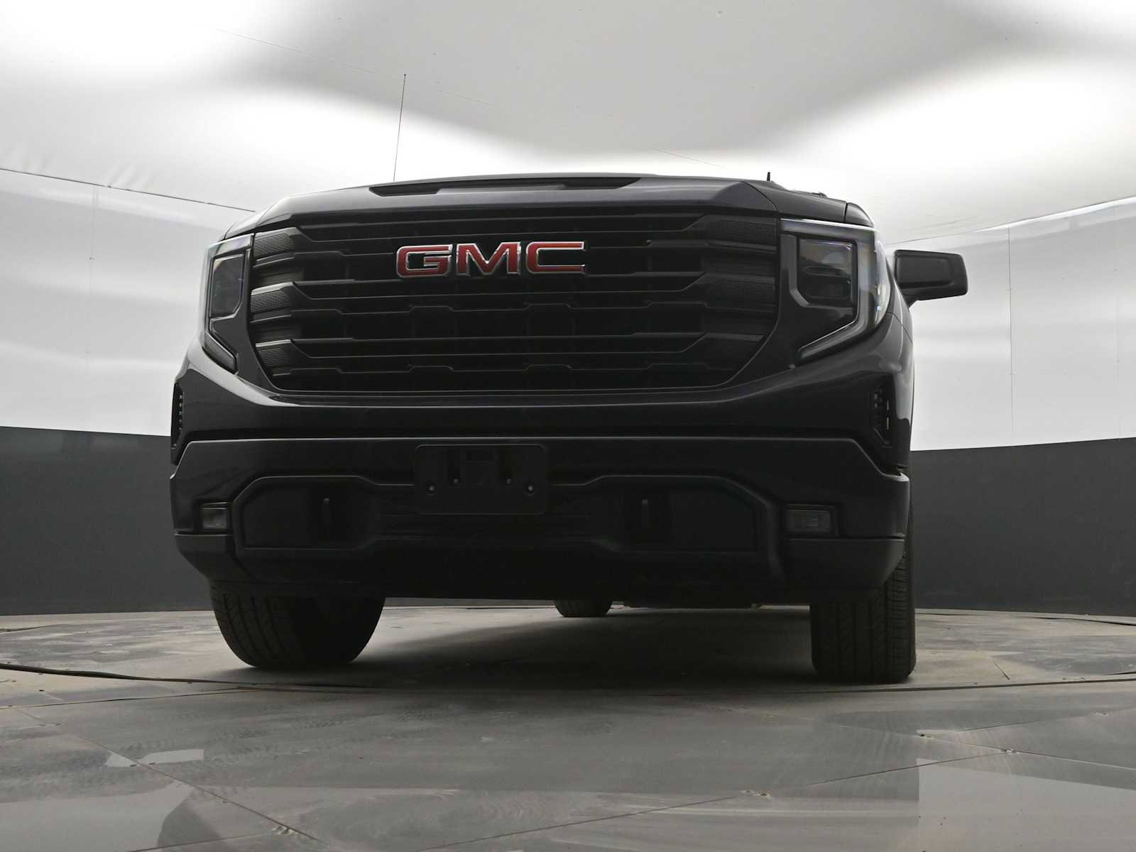 Used 2024 GMC Sierra 1500 Elevation image 34