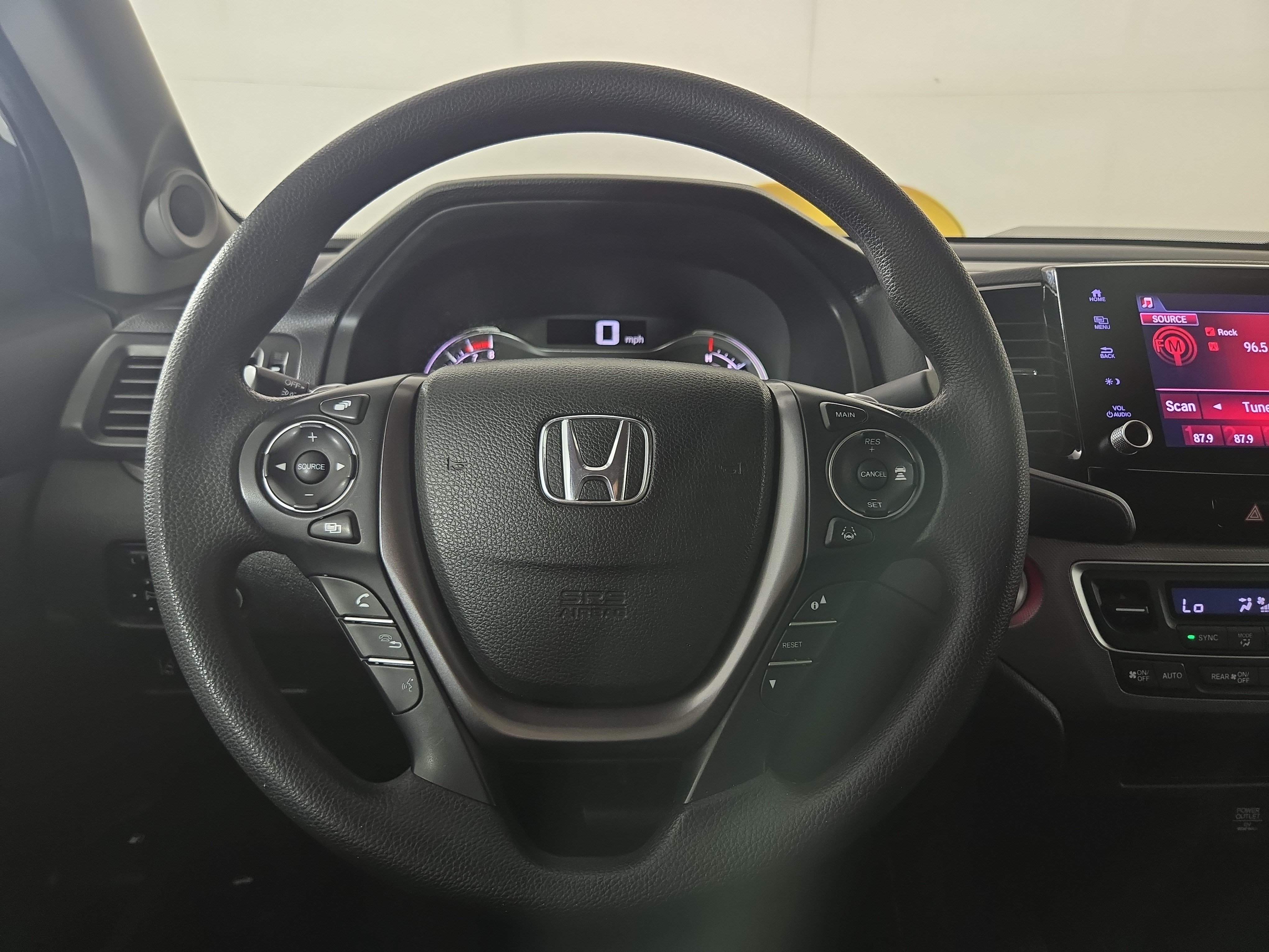 Used 2023 Honda Ridgeline Sport image 14