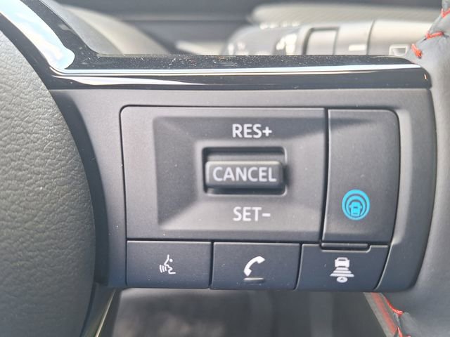 New 2026 Nissan Kicks SR FWD image 16
