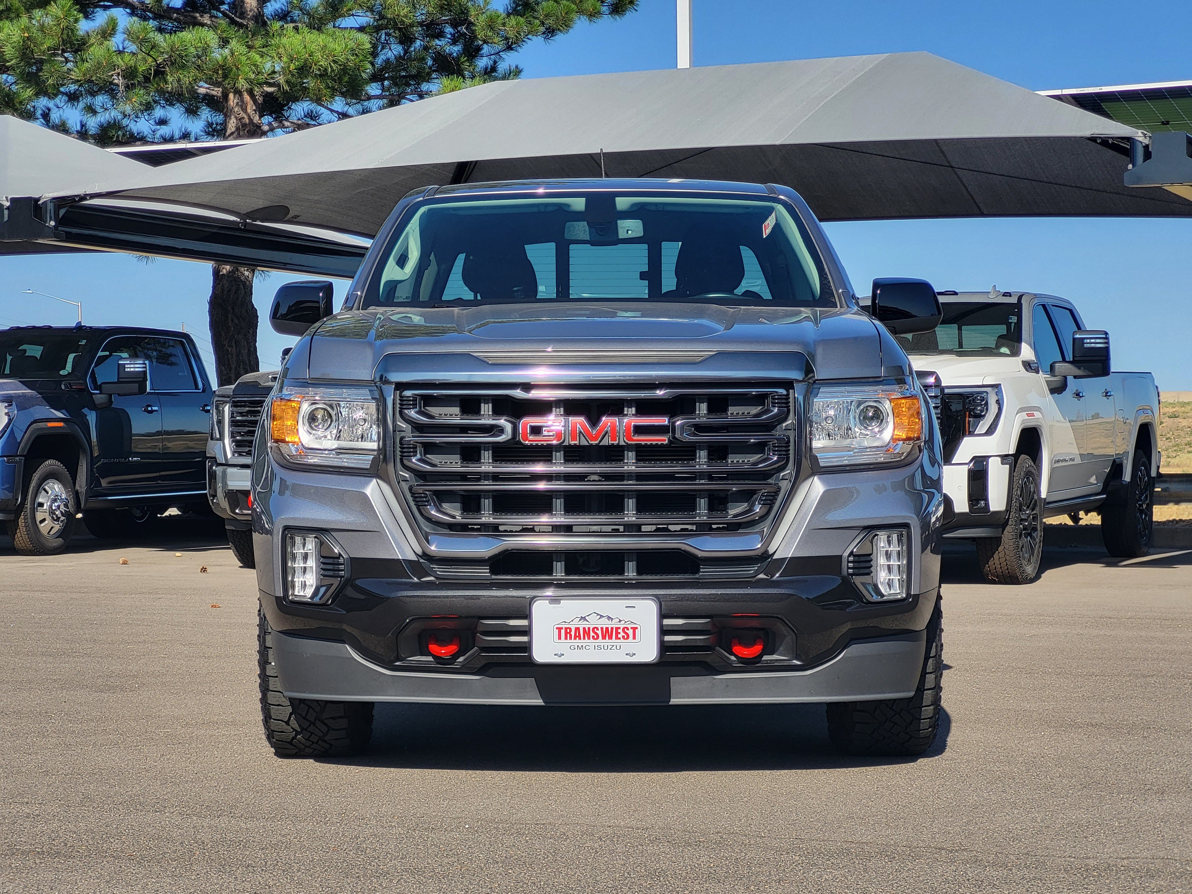 Used 2022 GMC Canyon AT4 w/ Trailering Package AWD/4WD image 2