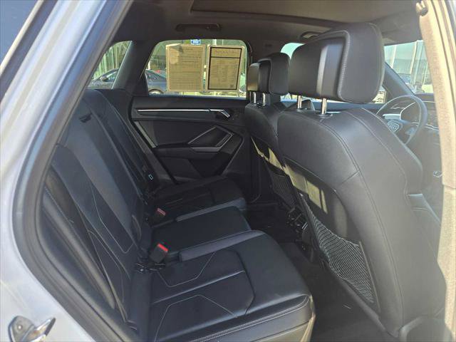 Used 2025 Audi Q3 2.0T Premium image 13