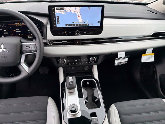New 2026 Mitsubishi Outlander SE FWD image 18