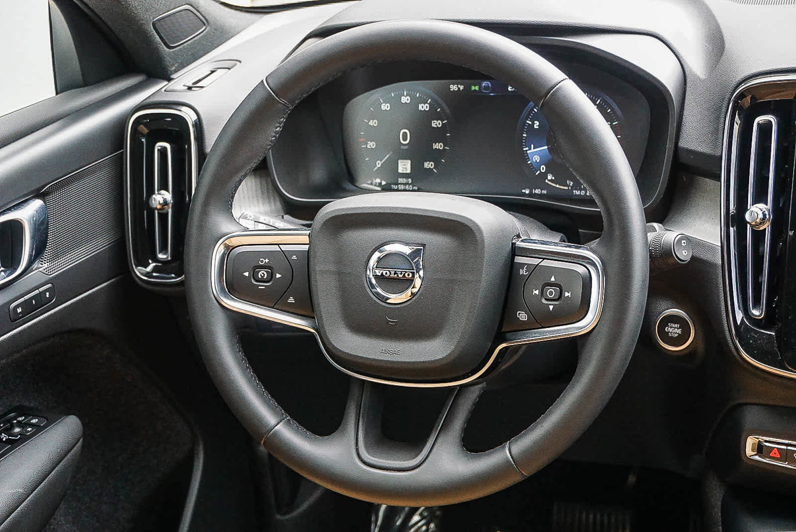 Used 2022 Volvo XC40 T5 Inscription w/ Advanced Package image 20