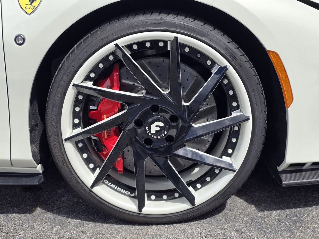 Used 2022 Ferrari F8 Tributo image 11