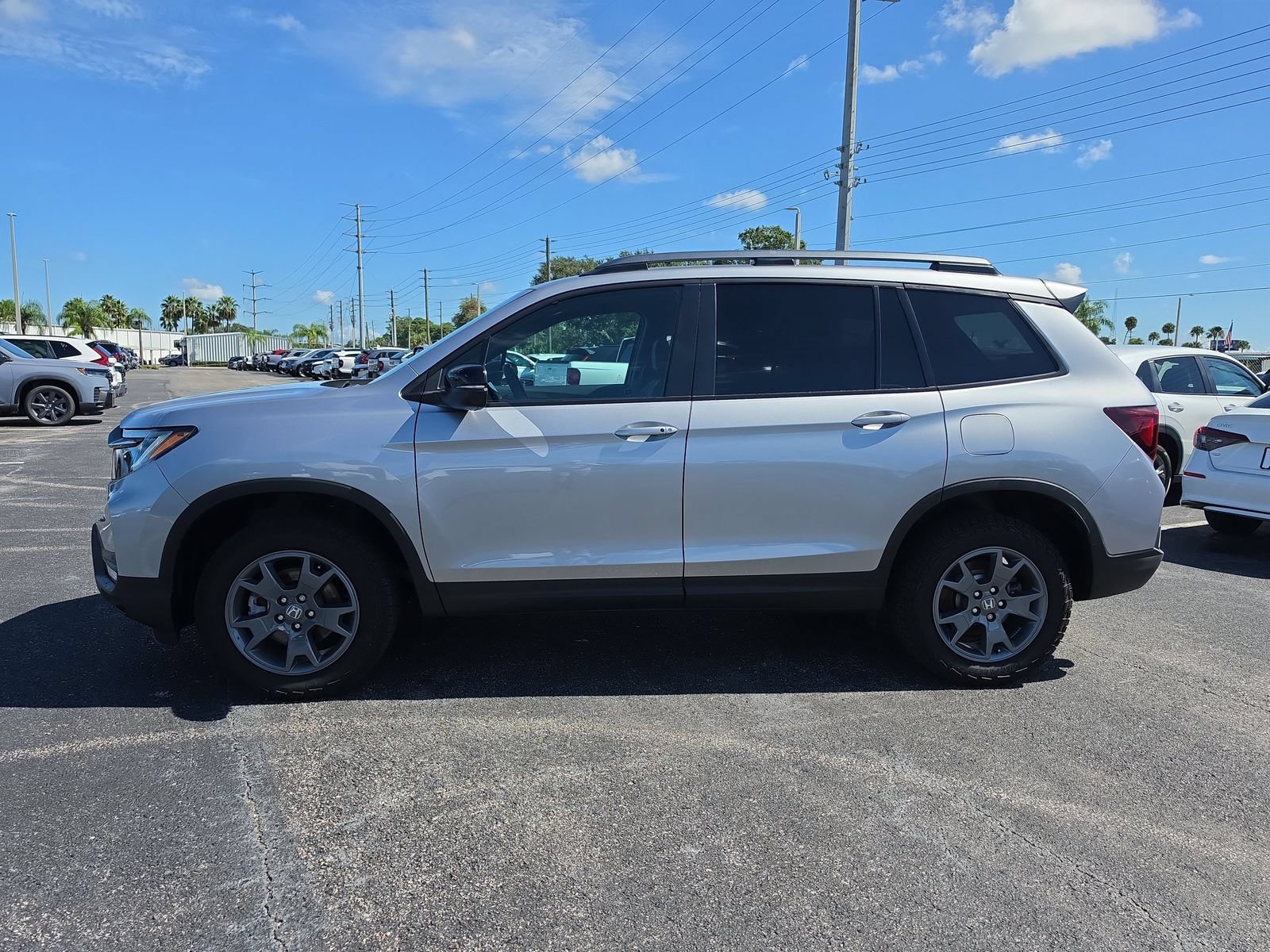 Certified 2025 Honda Passport TrailSport image 6