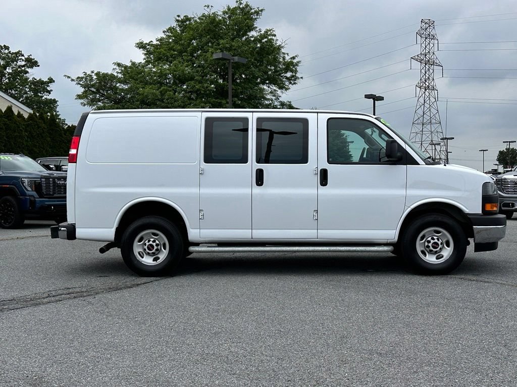 Used 2024 GMC Savana 2500 w/ Driver Convenience Package RWD image 3