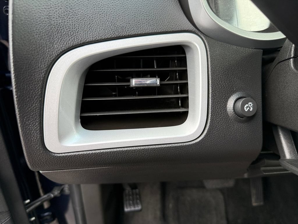 Used 2015 Chevrolet Equinox LT FWD image 25