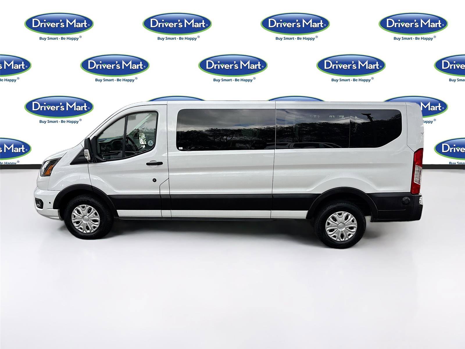 Used 2024 Ford Transit 350 XLT image 4