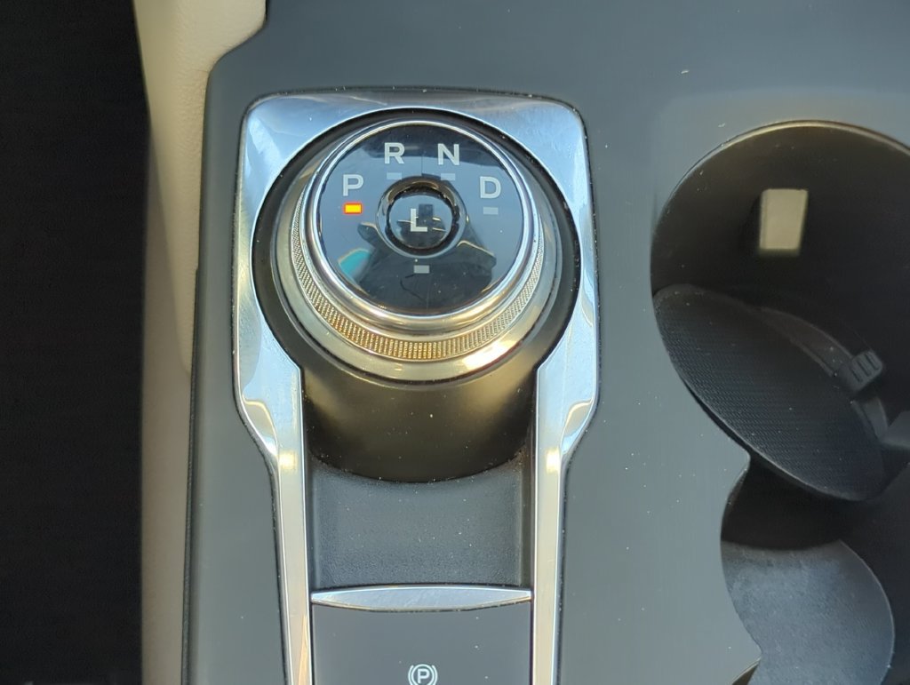 Used 2020 Ford Escape SEL FWD image 21