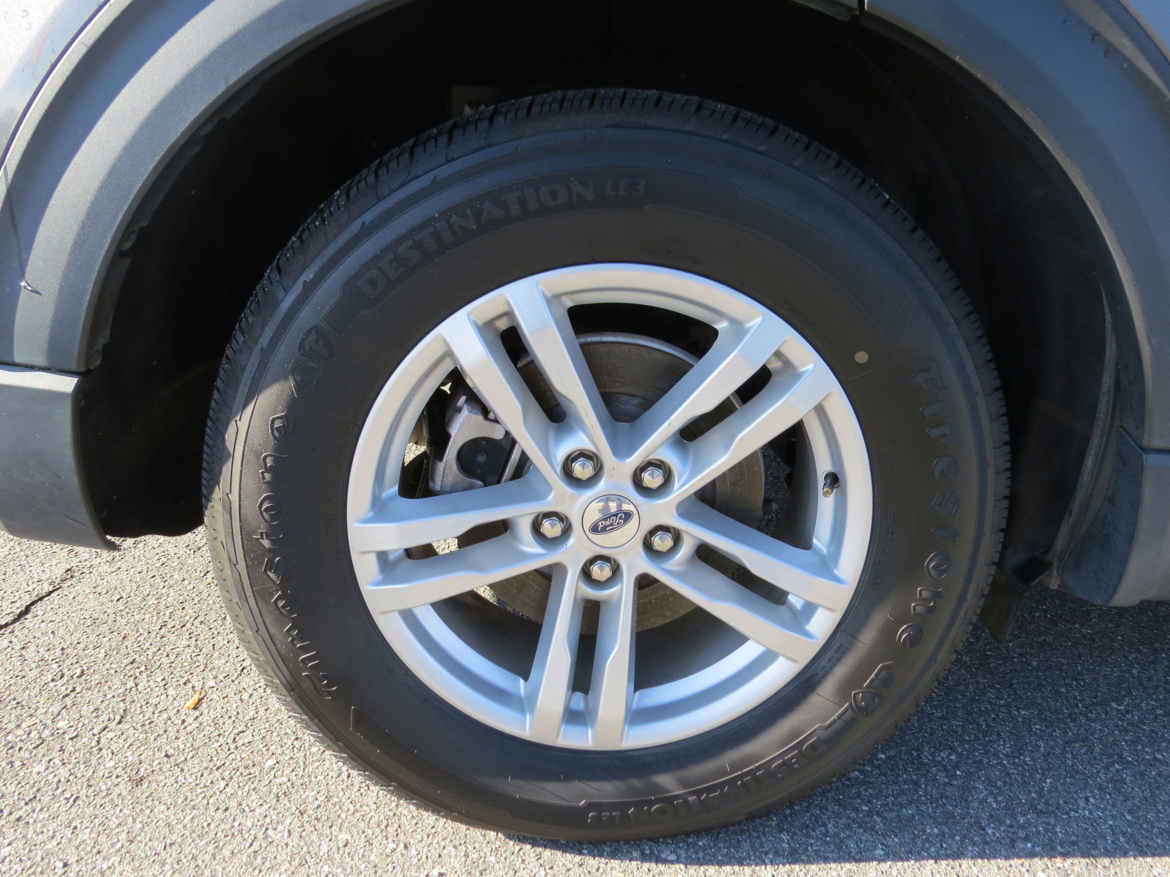 Used 2022 Ford Explorer XLT w/ Equipment Group 202A image 10