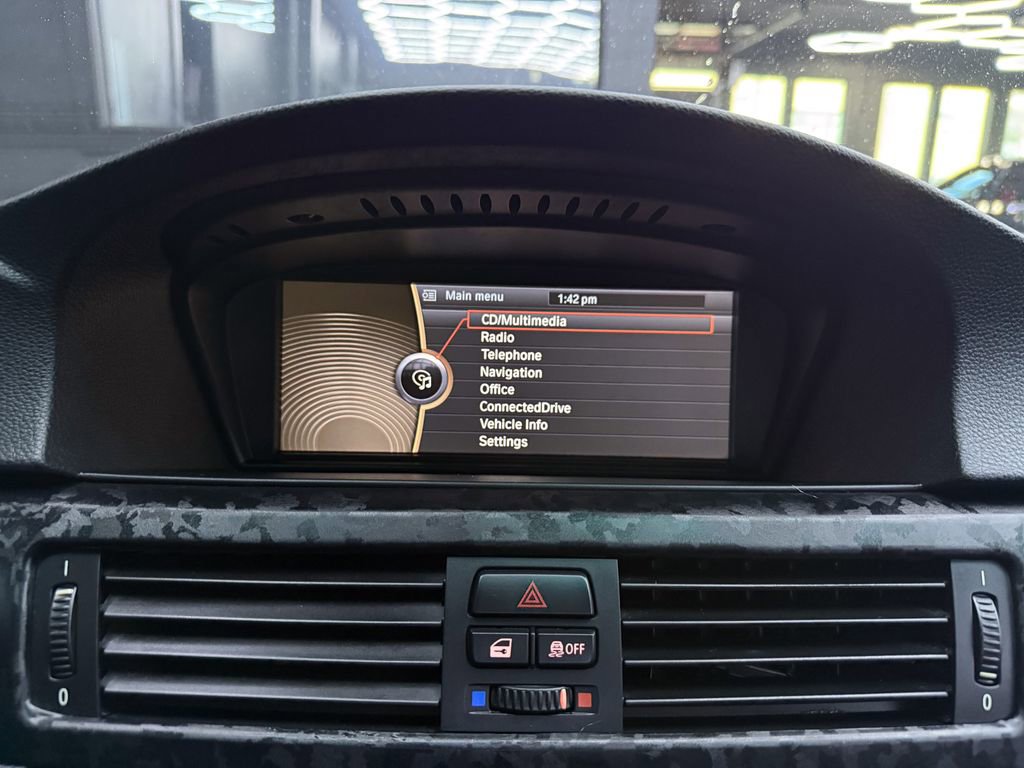 Used 2011 BMW 335i xDrive Sedan image 33