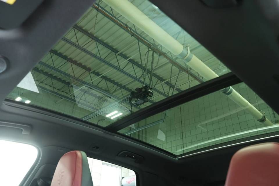 Certified 2025 Porsche Cayenne image 37