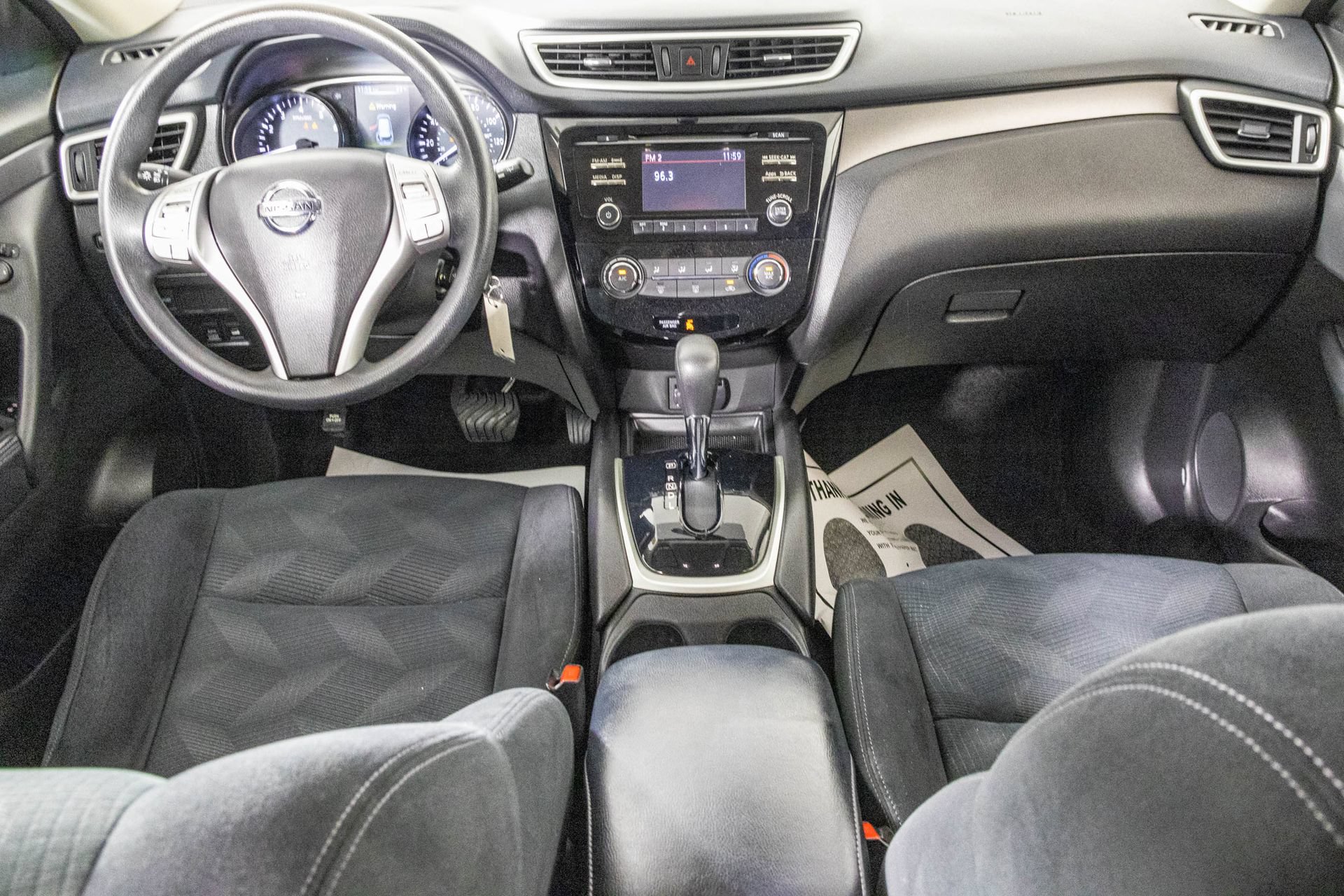 Used 2016 Nissan Rogue S AWD/4WD image 22