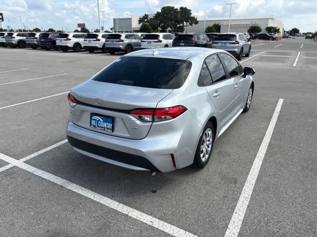 Used 2022 Toyota Corolla LE FWD image 6