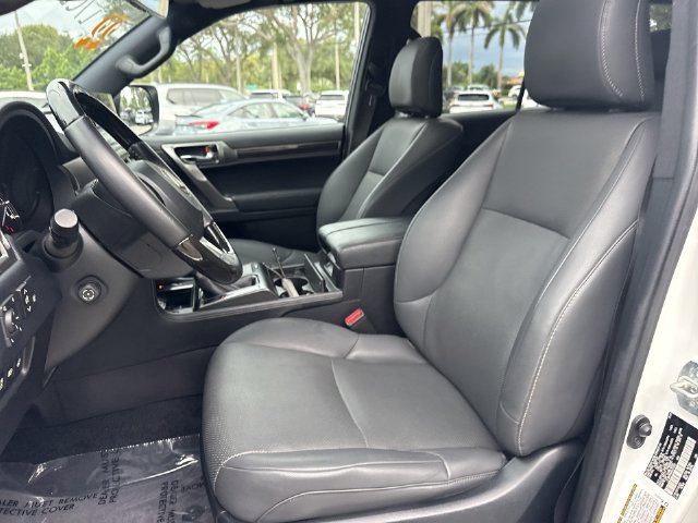 Certified 2022 Lexus GX 460 Premium w/ Premium Package AWD/4WD image 11