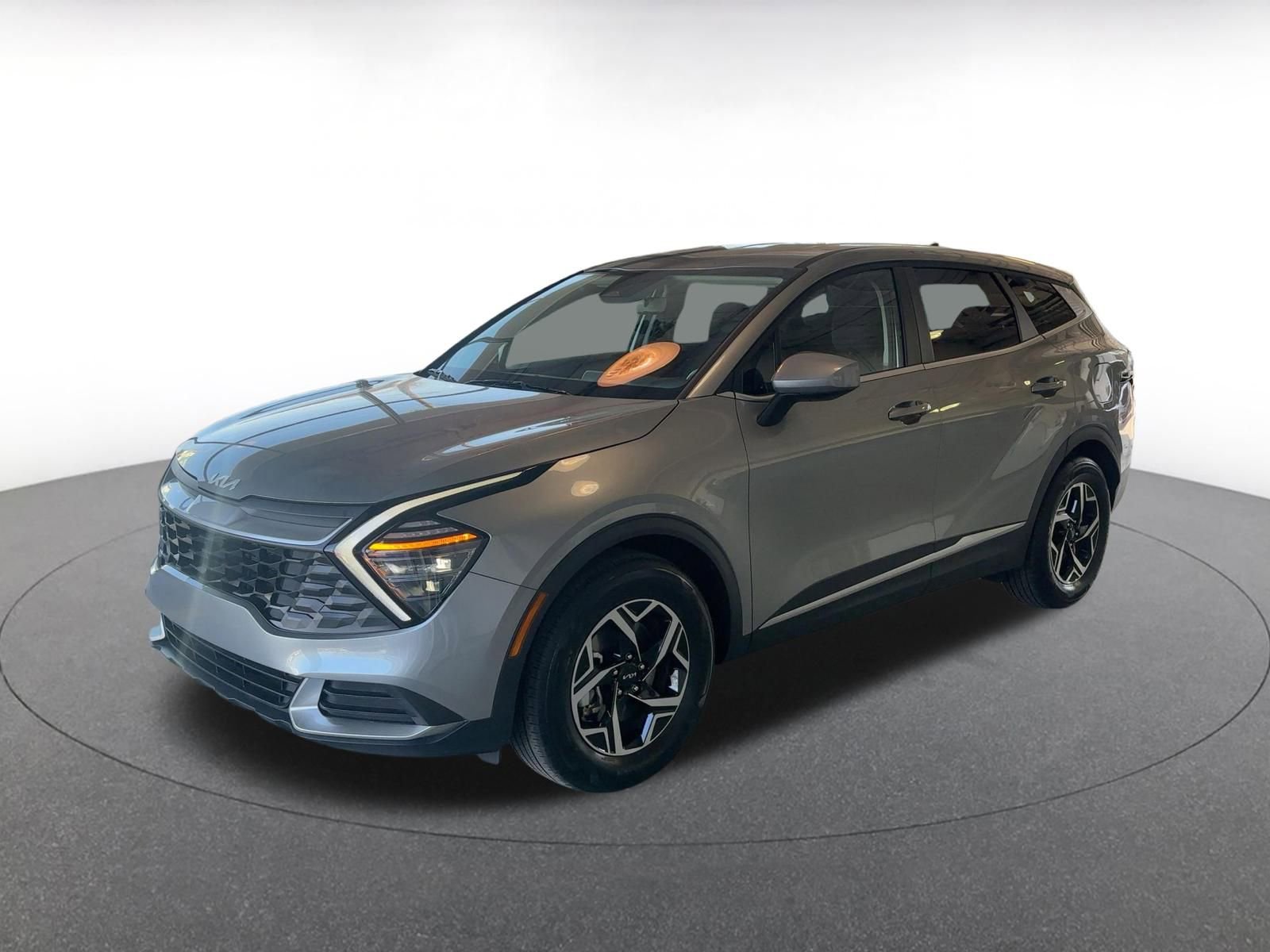 Used 2025 Kia Sportage LX image 8