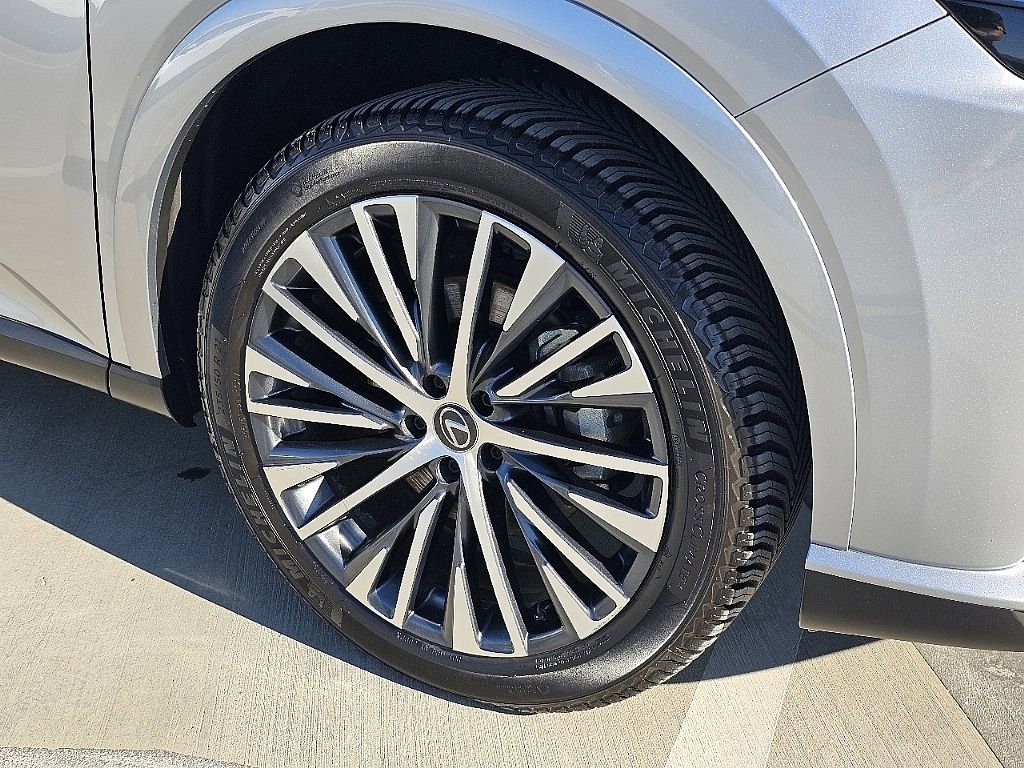 Used 2023 Lexus RX 350 Premium Plus w/ Accessory Package (Z1) FWD image 8