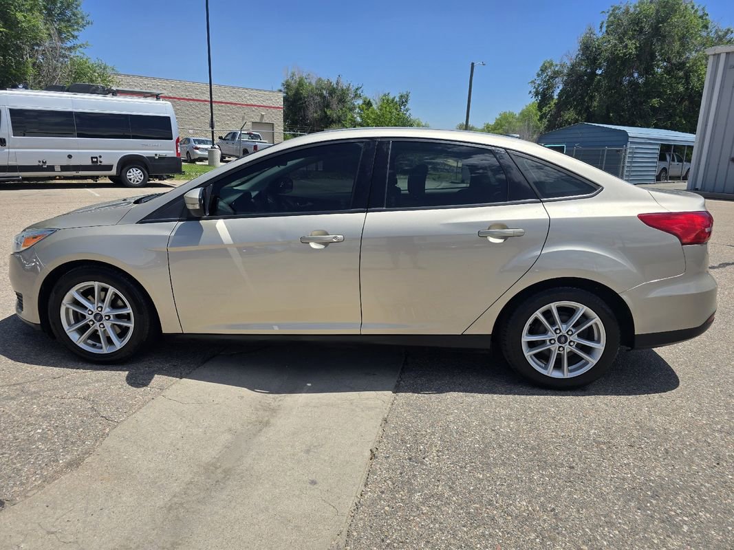 Used 2017 Ford Focus SE image 9