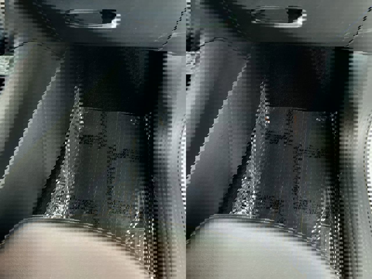 Used 2024 Jeep Compass Latitude image 32