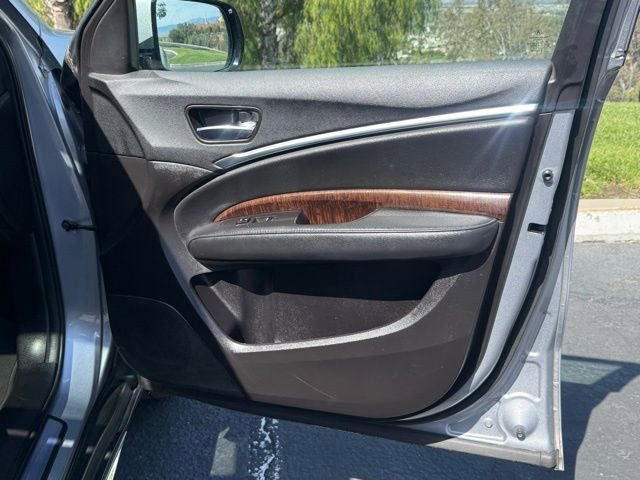 Used 2017 Acura MDX FWD image 9