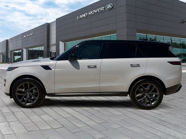 Used 2024 Land Rover Range Rover Sport SE AWD/4WD image 2