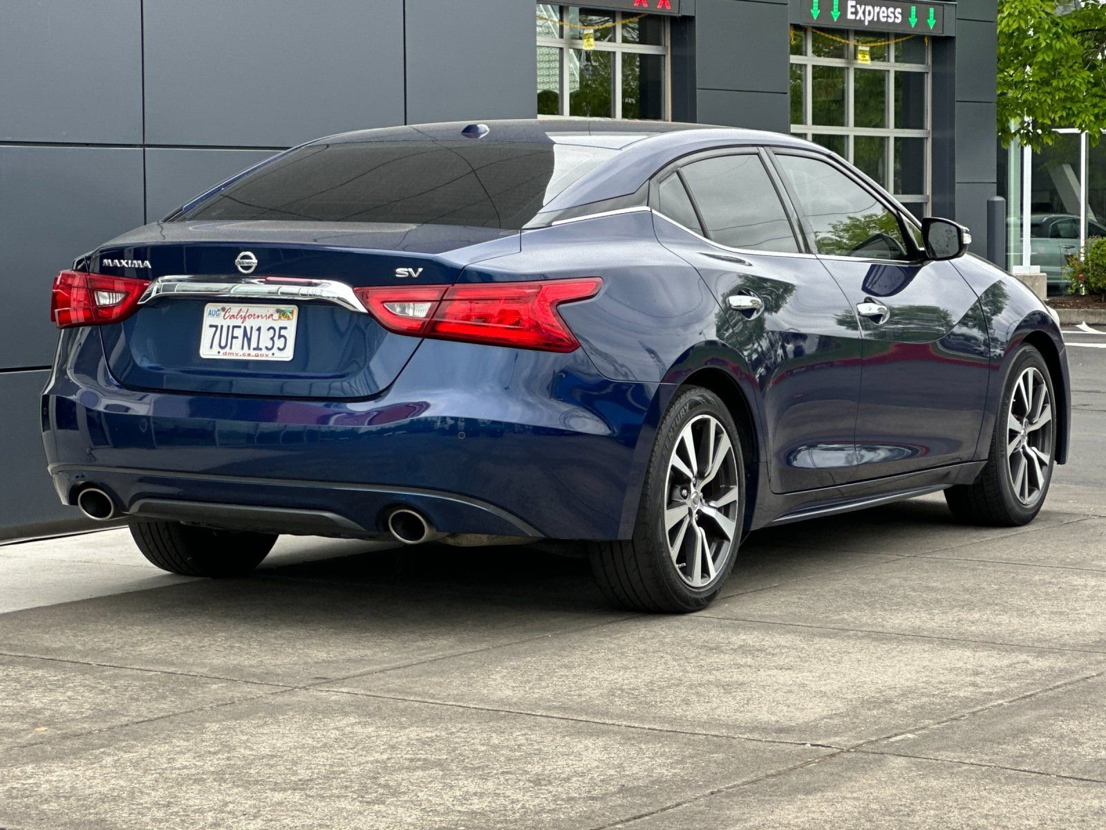 Used 2017 Nissan Maxima 3.5 SV FWD image 3