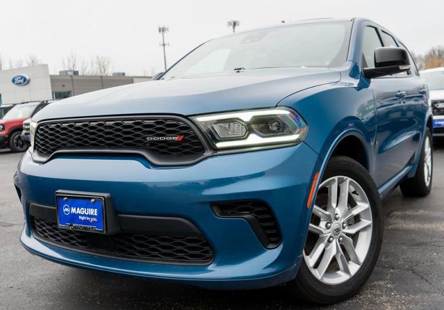 Used 2024 Dodge Durango GT image 1