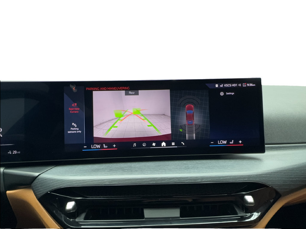Used 2025 BMW i4 eDrive40 w/ Driving Assistance Package RWD image 56