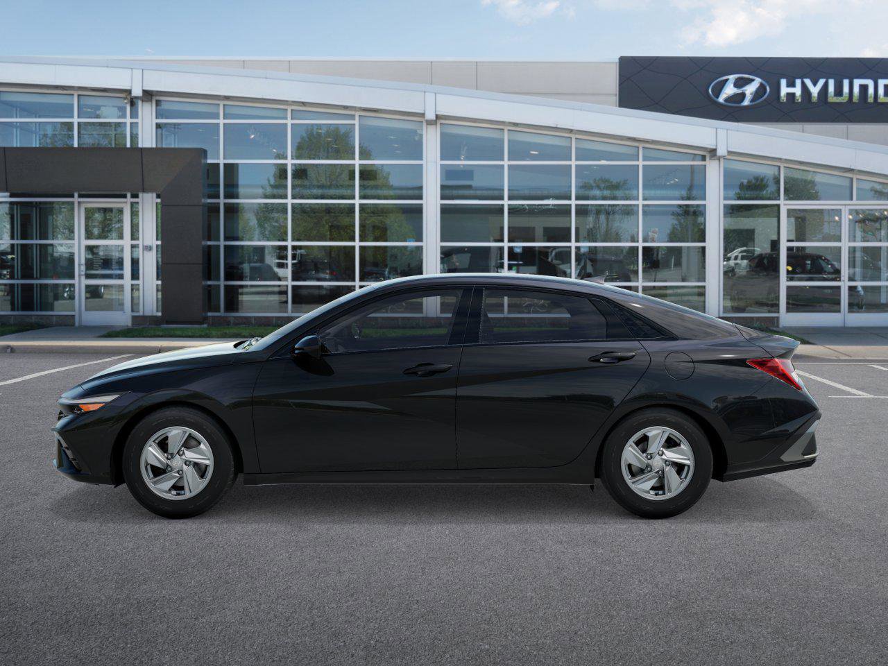 New 2026 Hyundai Elantra SE image 3