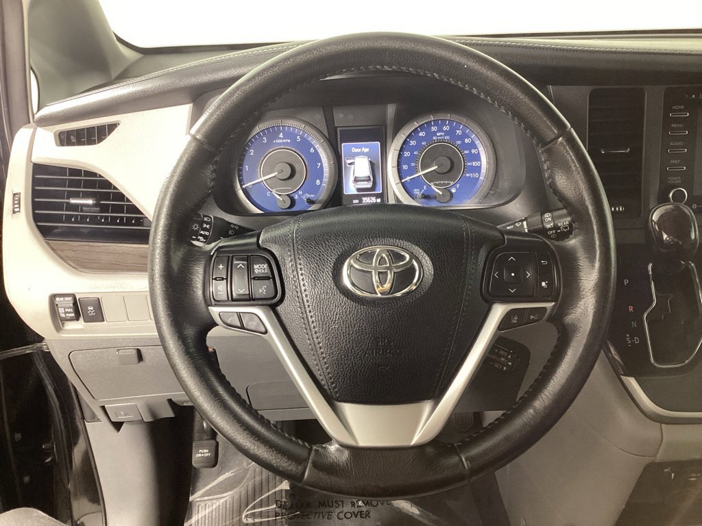 Used 2020 Toyota Sienna XLE FWD image 16