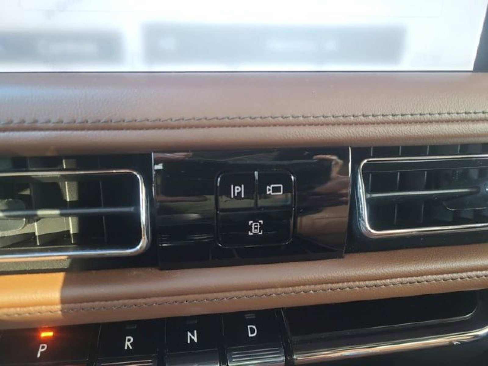 Used 2024 Lincoln Aviator Reserve w/ Equipment Group 201A image 31