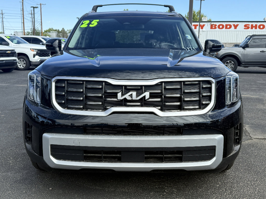 Used 2025 Kia Telluride S AWD/4WD image 3