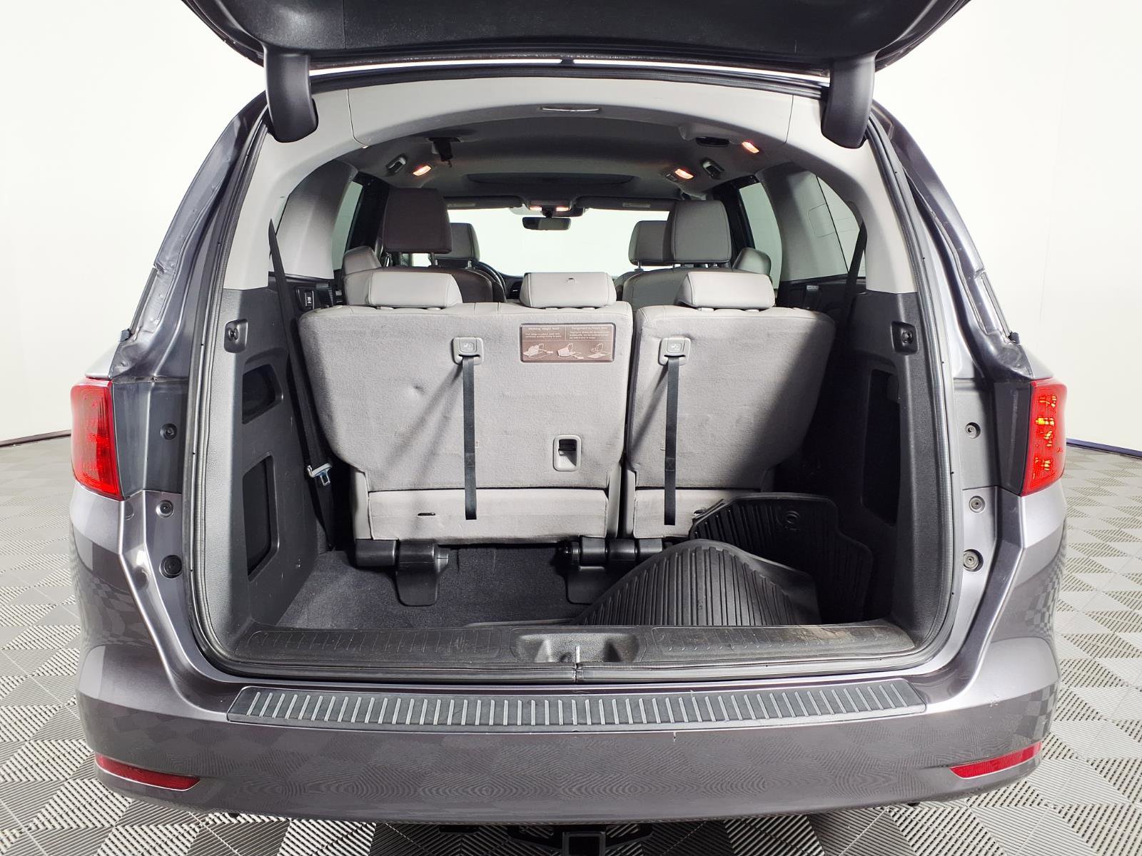 Used 2018 Honda Odyssey EX-L image 8