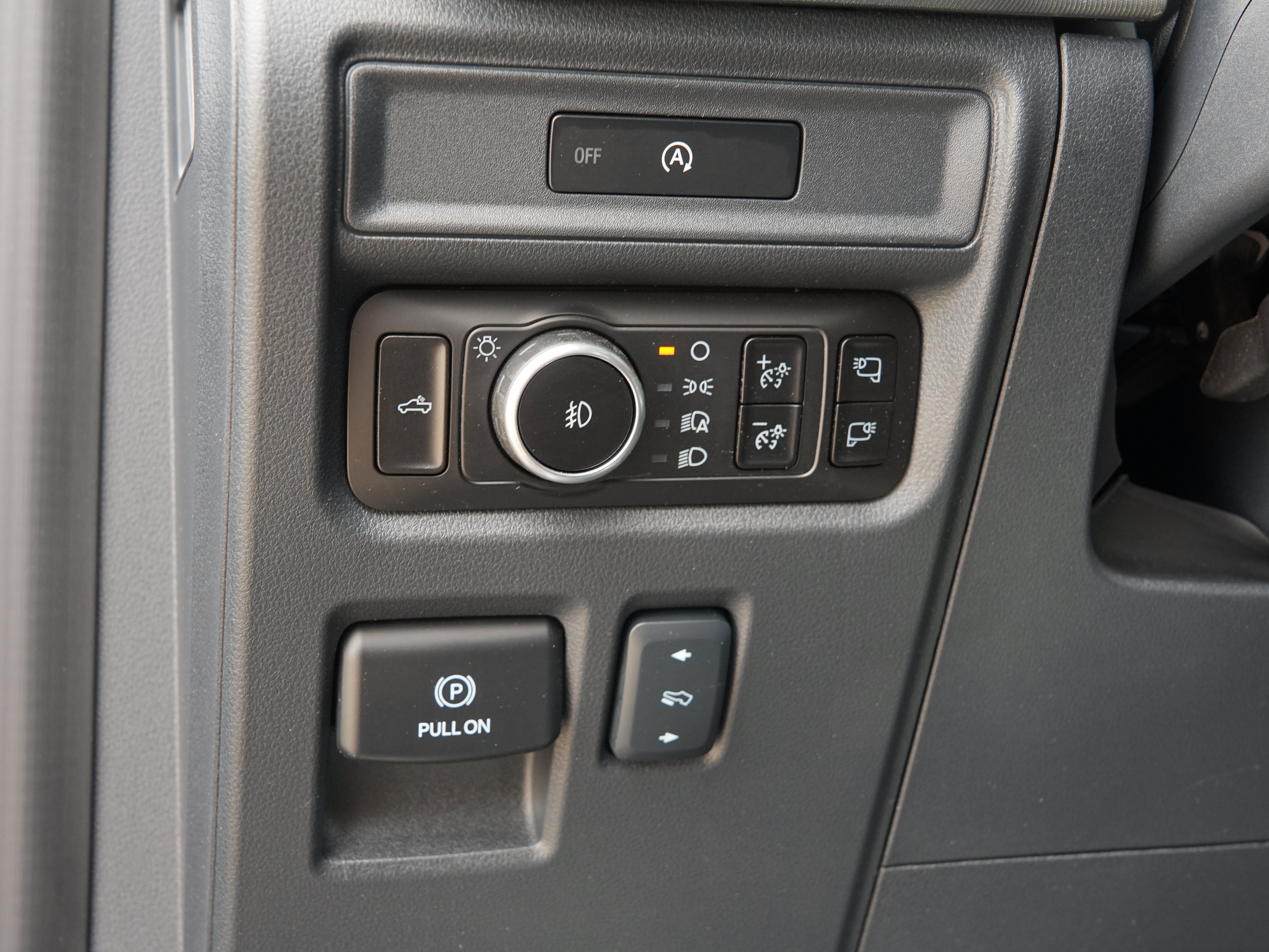 Used 2025 Ford F150 Lariat w/ Equipment Group 502A High AWD/4WD image 18