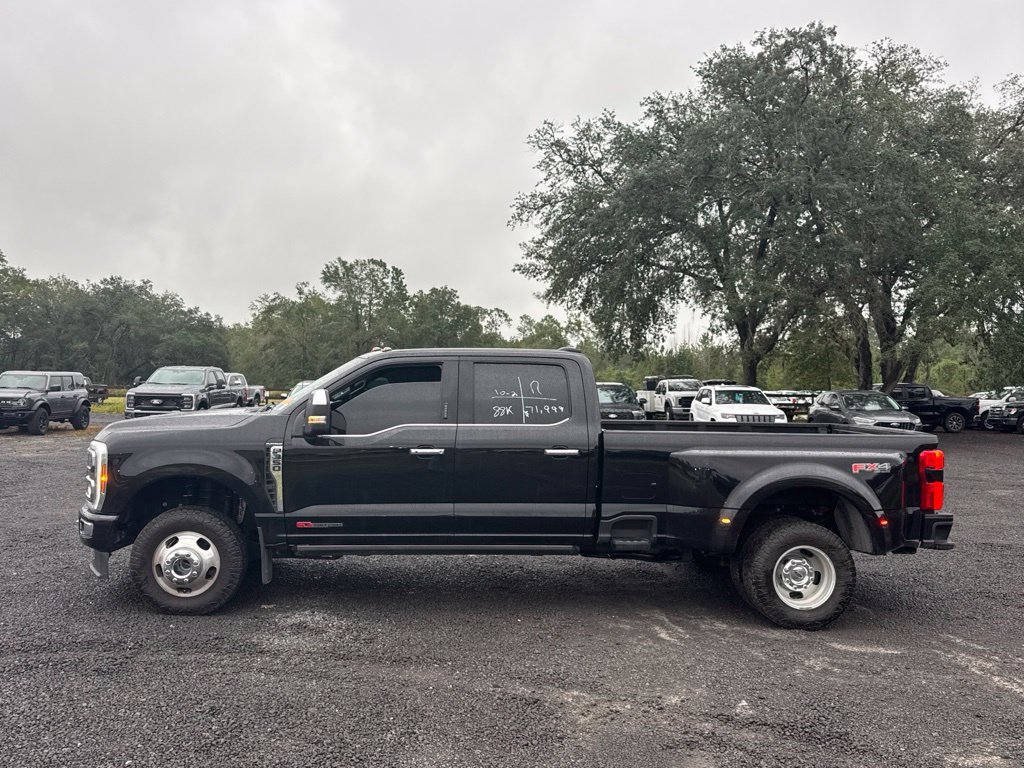 Used 2024 Ford F350 Platinum AWD/4WD image 2