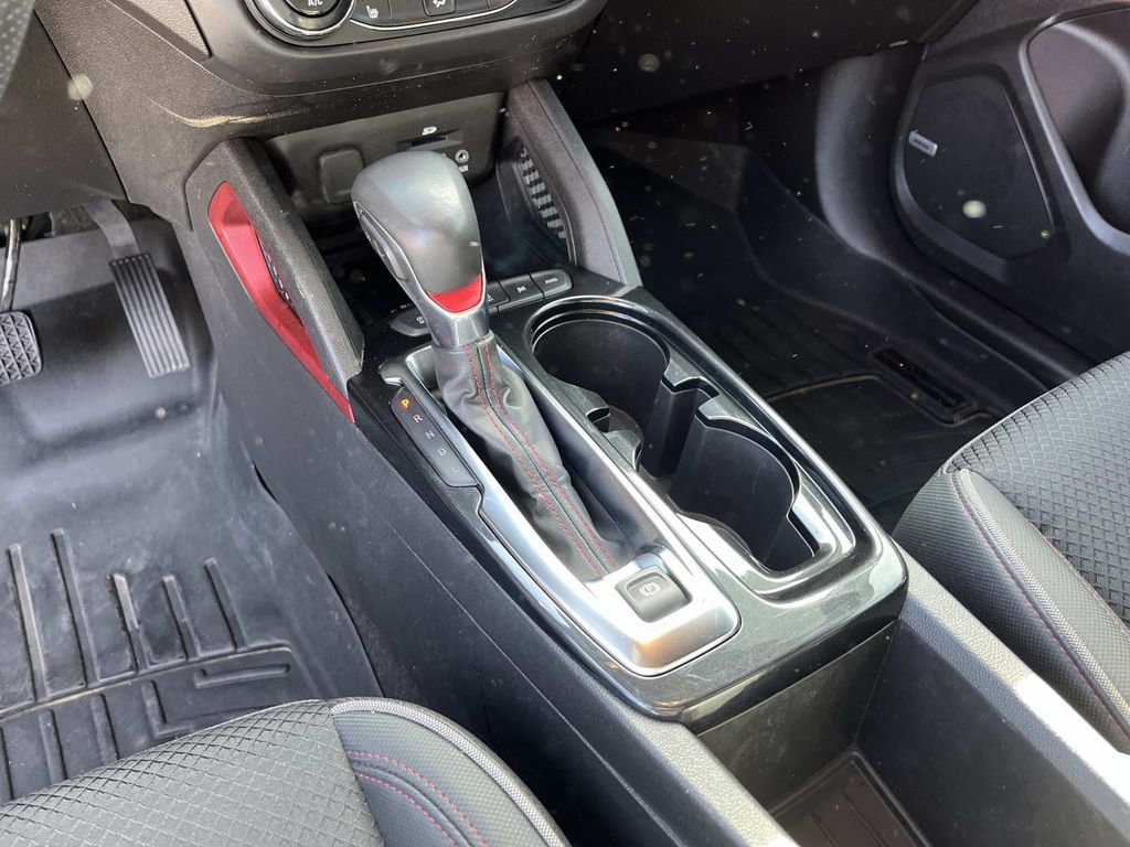 Used 2022 Chevrolet TrailBlazer RS w/ Sun and Liftgate Package image 31